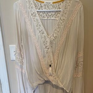 Boho Elegant Cream Lace Blouse​